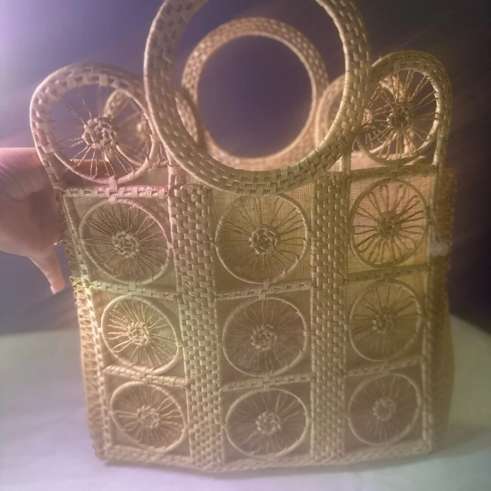 Elegant Tan Woven Women's Bag